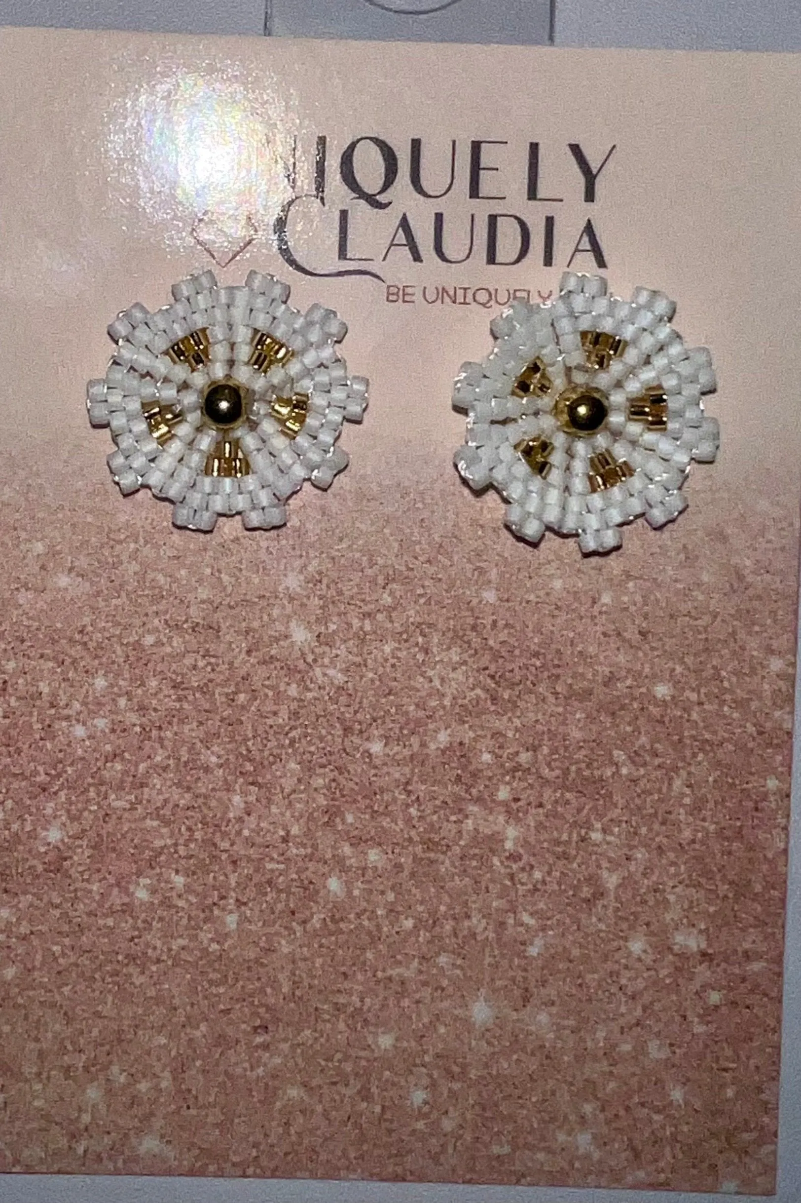 Daisy Miyuki Beads Stud Earrings