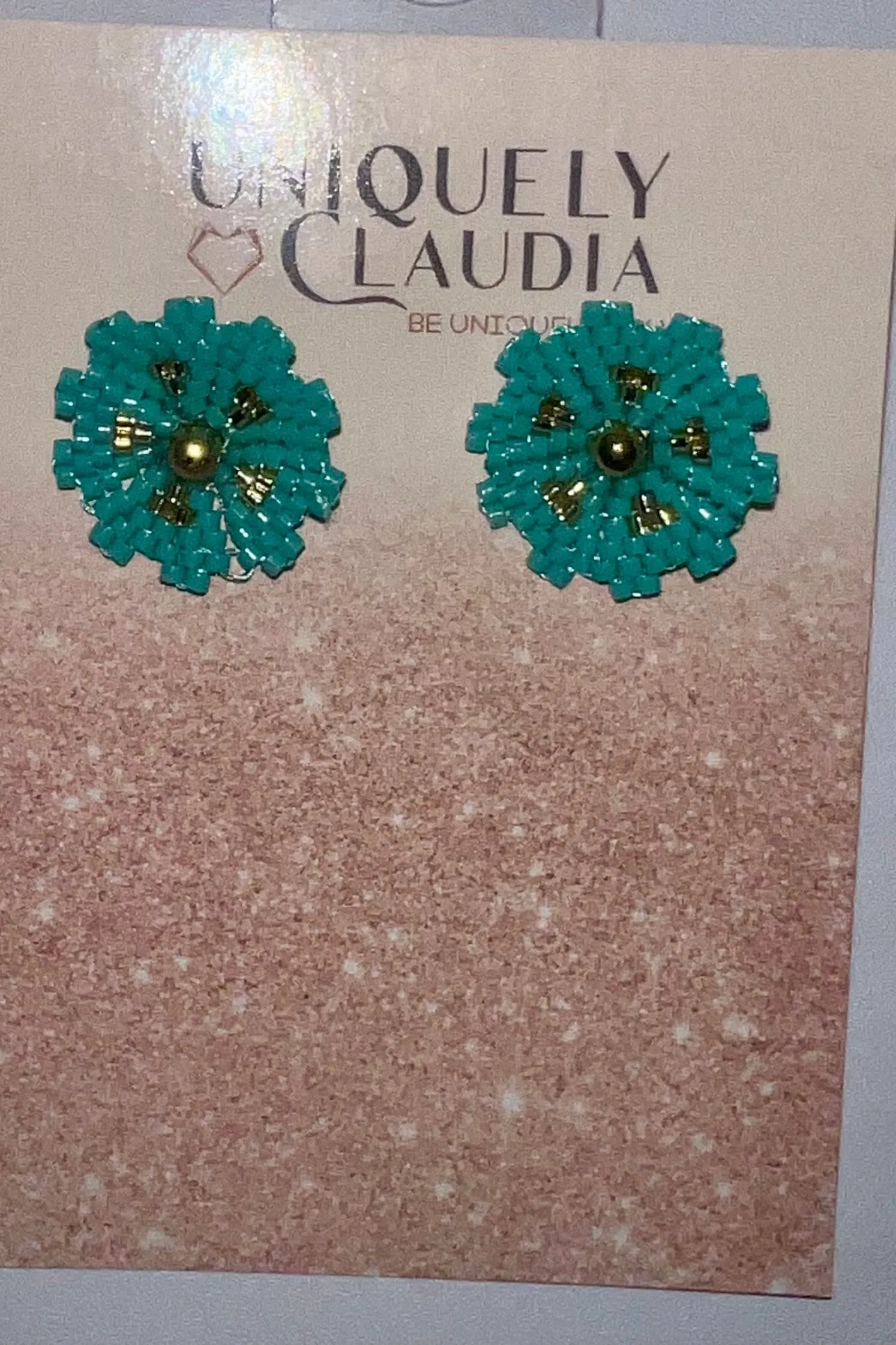 Daisy Miyuki Beads Stud Earrings