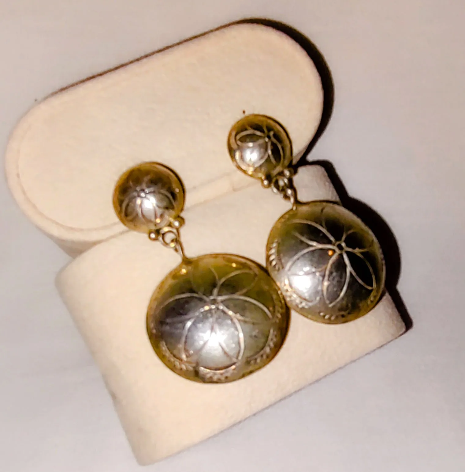 Handcrafted- vintage-Sterling-Silver, Button pierced earrings