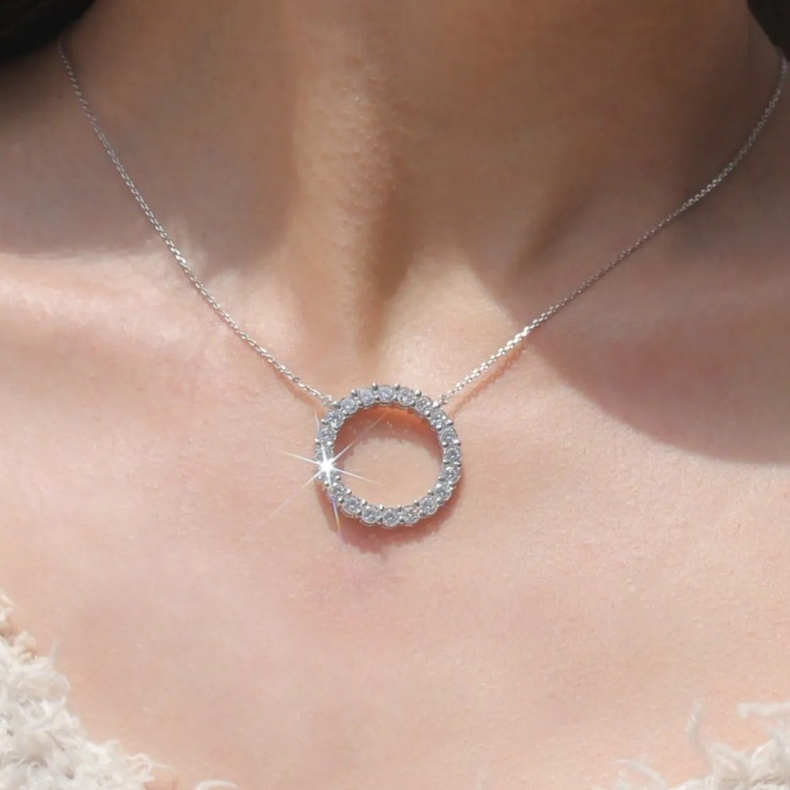 Infinite Luminary Halo Necklace